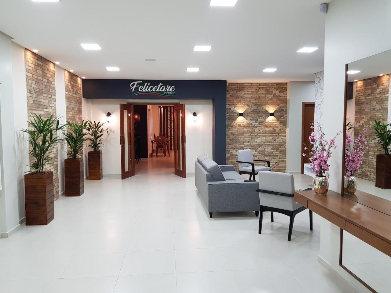 Hotel Prime Executive Campos Novos  Buitenkant foto